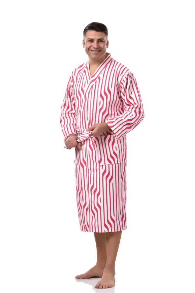 Pembe Şerit Desenli Baskılı Bornoz