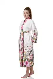 Renkli Çiçekli Beyaz Baskılı Bornoz