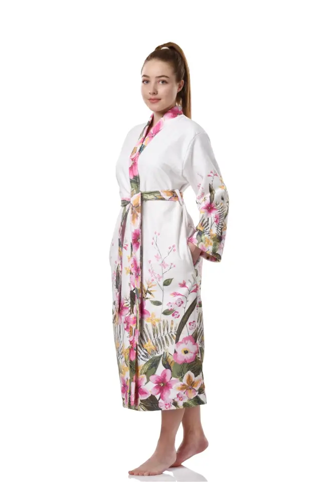 Renkli Çiçekli Beyaz Baskılı Bornoz