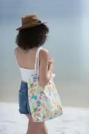 Renkli Kelebek Desenli Plaj Çantası