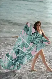 Sweet Summer Yaprak Desenli Plaj Havlusu 70x140cm pembe - 70 x 140