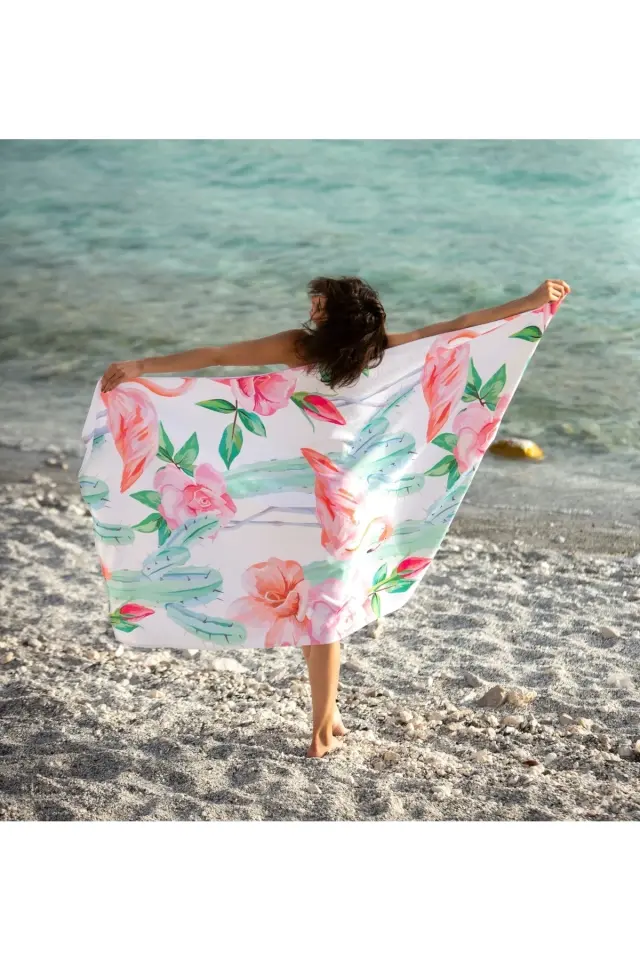 Pembe Çiçek Deseni Plaj Havlusu