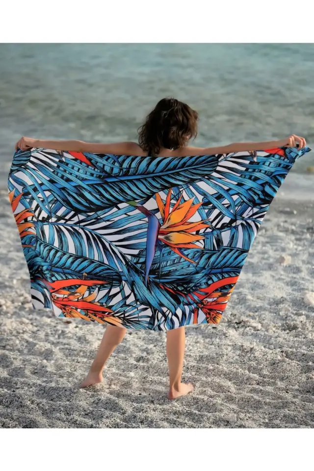 Turuncu Çiçek Desenli Plaj Havlusu